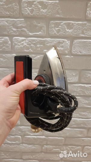 Утюг дорожный