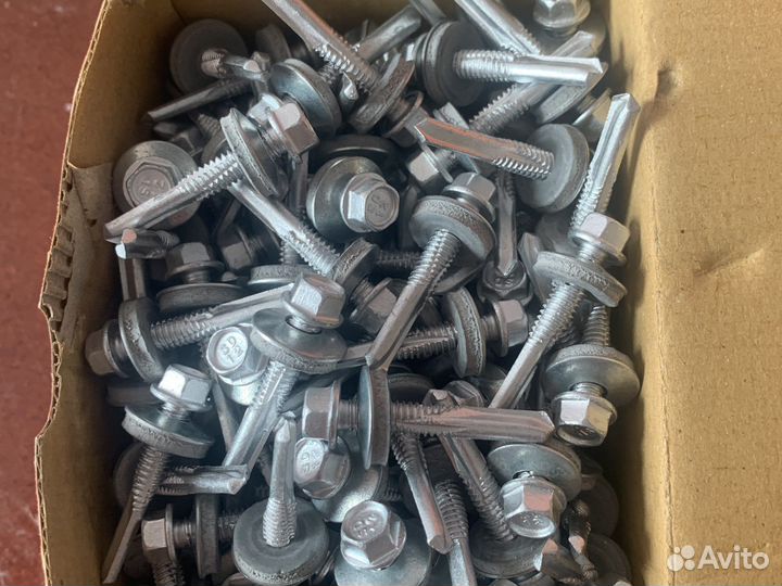 Винт самосверлящий с шайбой