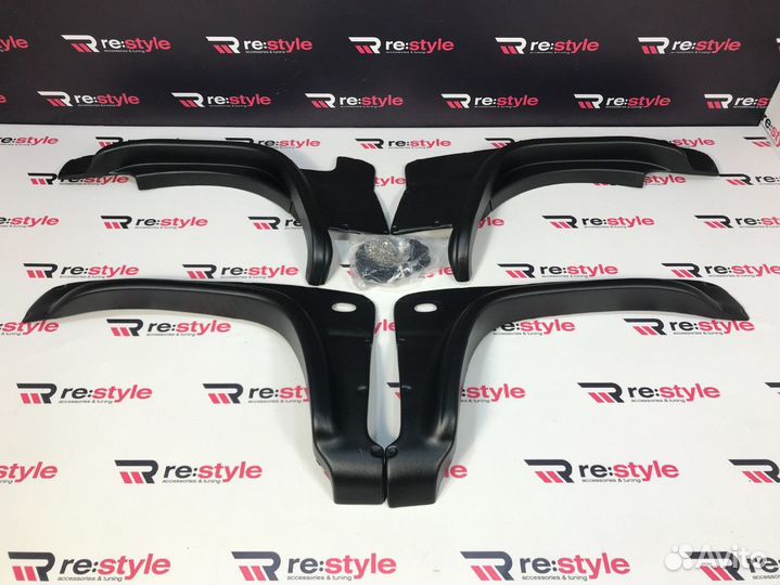 Фендера Suzuki Jimny K2292