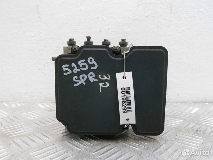 Блок управления тормозами/насос ABS Mercedes-Benz