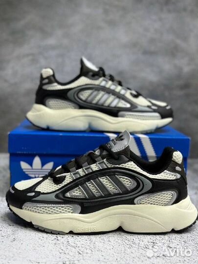 Кроссовки Adidas Ozmillen