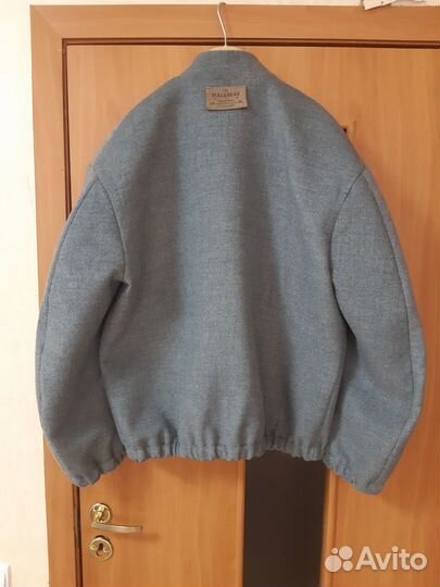 Пальто бомбер pull and bear