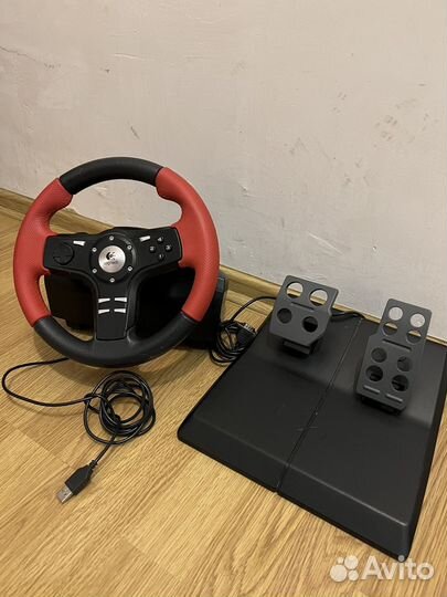 Игровой руль logitech