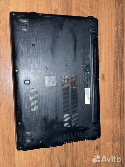 Ноутбук Acer E5-573G-33H7 черный
