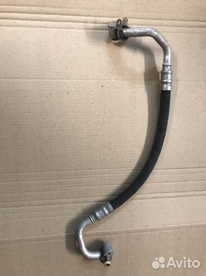 Трубка кондиционера VW Touran 1T/ Passat B6