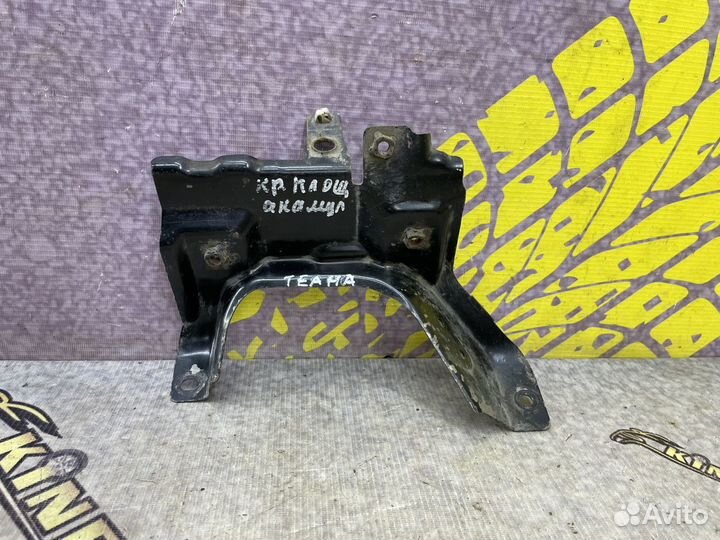 Кронштейн крепления аккумулятора акб Теана J32