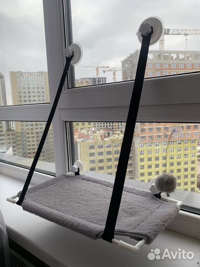 Гамак-лежанка для кошек на окно