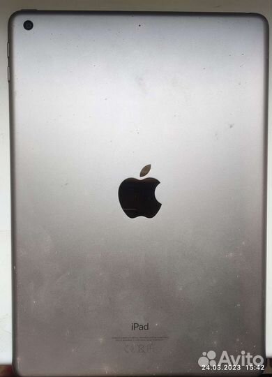 Продам iPad 9.7 2018
