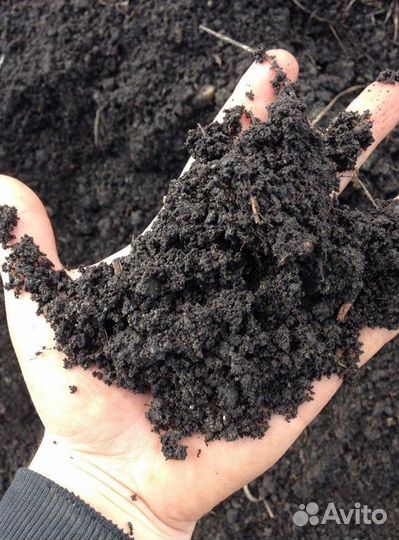 Конский навоз, чернозем, плодородная земля