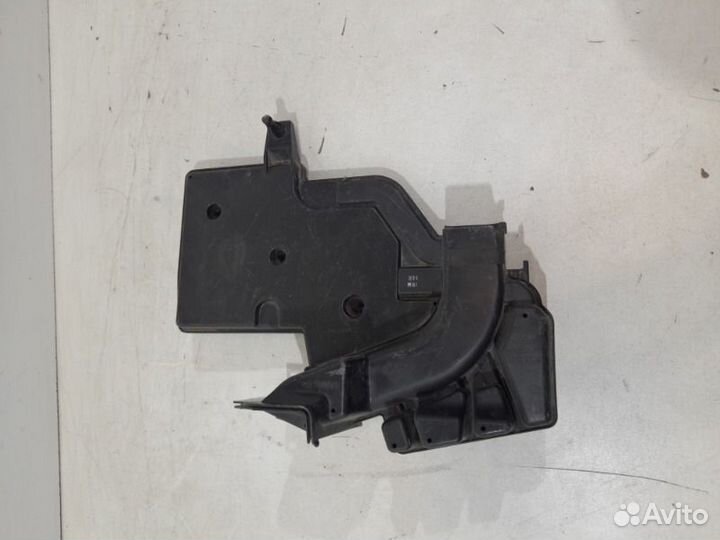 Резонатор воздушного фильтра Nissan Qashqai J11