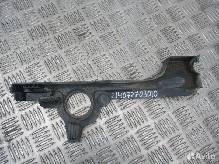 Панель фары правая Volvo 84161430