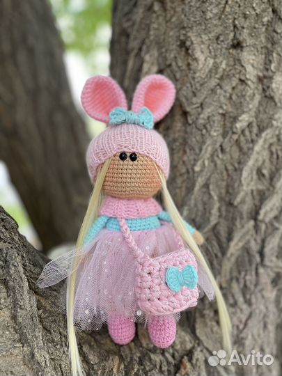 Вязаная интерьерная кукла тильда ручной работы