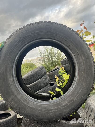 Nokian Tyres Hakkapeliitta R2 SUV 235/65 R17 108R