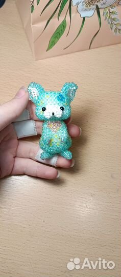 Игрушка из бисера голубая лиса