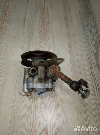 Насос гур гидроусилителя руля Nissan teana J31