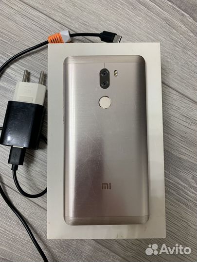 Xiaomi Mi 5S Plus, 4/64 ГБ