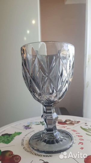 Рюмки на ножке