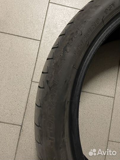 Bridgestone Turanza T005 225/40 R19 и 255/35 R19 93Y