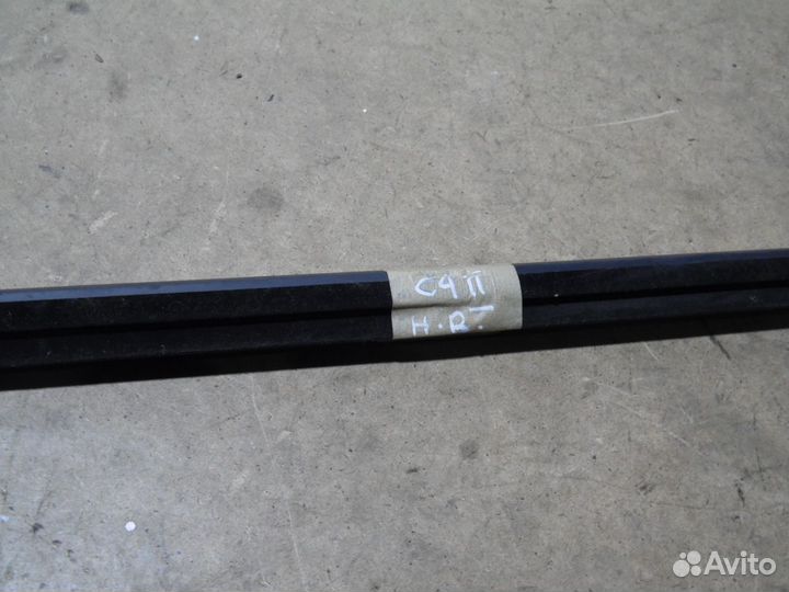 Молдинг стекла передний левый Ситроен С4 II