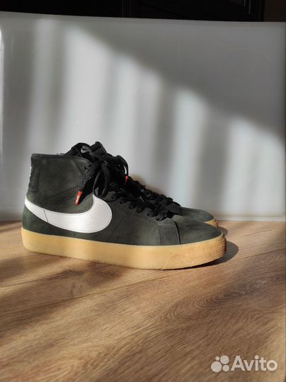 Кроссовки Nike SB Zoom Blazer Mid ISO