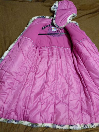 Длинное пальто-пуховик на девочку