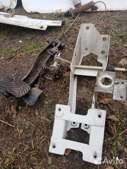 Запчасти на газель 3302