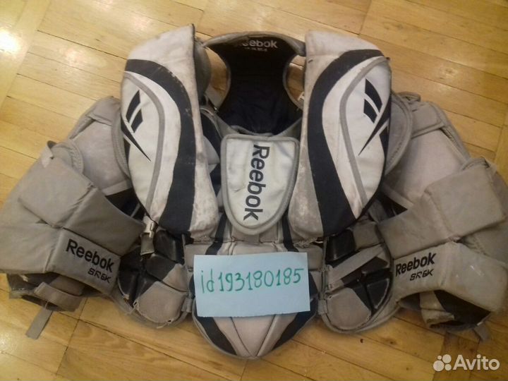 Хоккейная вратарская форма