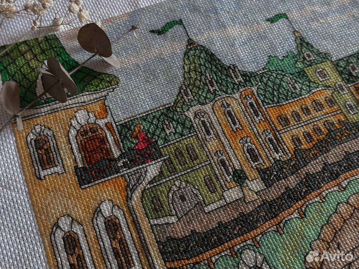 Ручная вышивка (смотрите ассортимент )