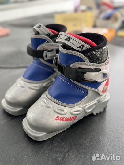 Горнолыжные ботинки детские