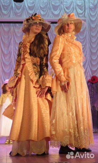 Костюмы для праздников и фотосессий