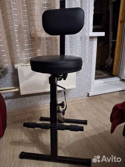 Стул для гитариста