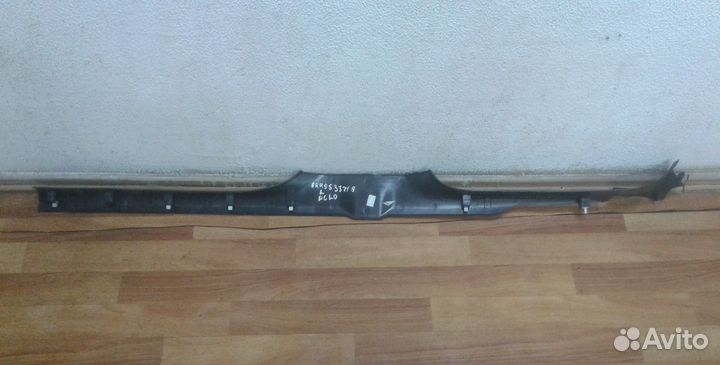 Накладка порога левая внутренняя Volkswagen Polo oem 6ru853371b (скл-3)