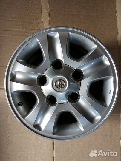 Диск колеса литой на Тойота Ленд Крузер R17