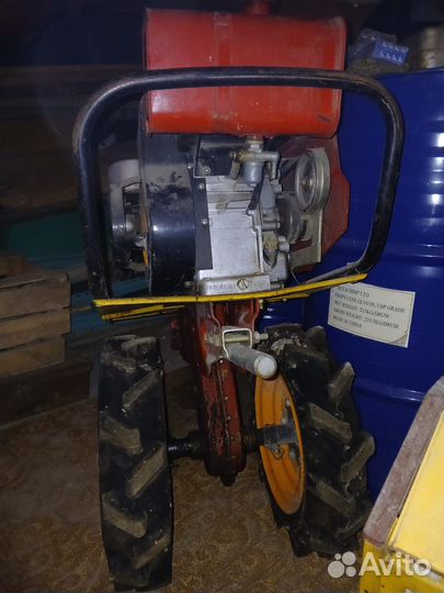 Мотоблок новый и тележка