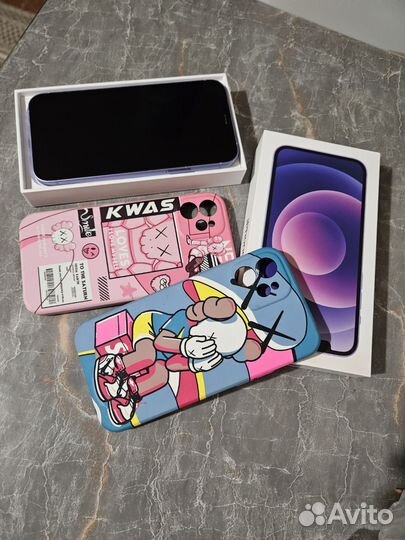 iPhone 12, 64 ГБ