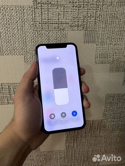 iPhone X, 64 ГБ