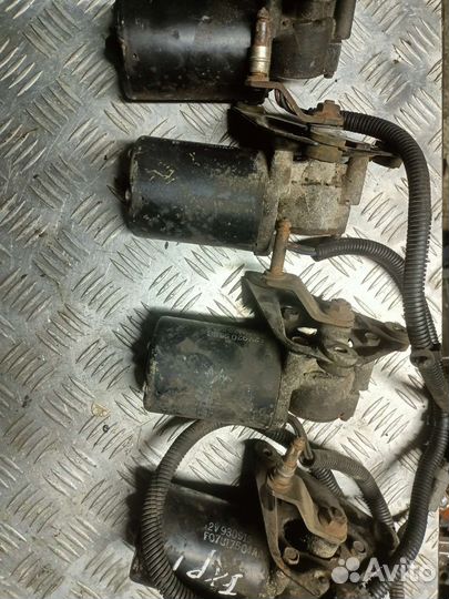 Моторчик стеклоочистителя Ford Explorer 1