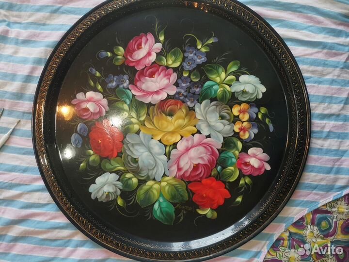 Поднос жестово авторский