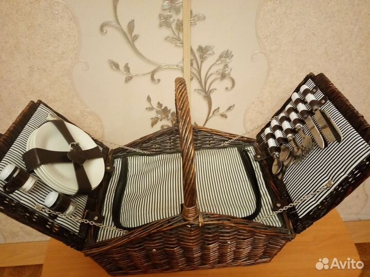 Корзина плетеная для пикника
