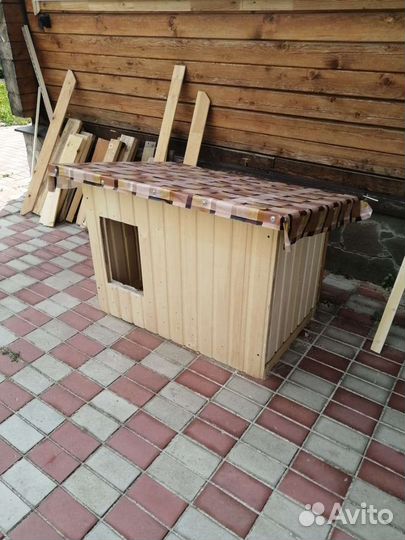 Утеплённая будка для средних и мелких пород