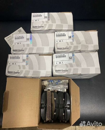 Тормозные колодки BMW 34 10 6 884 492