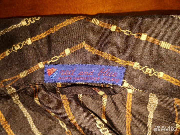 Шелковый халат 48 размер. Италия