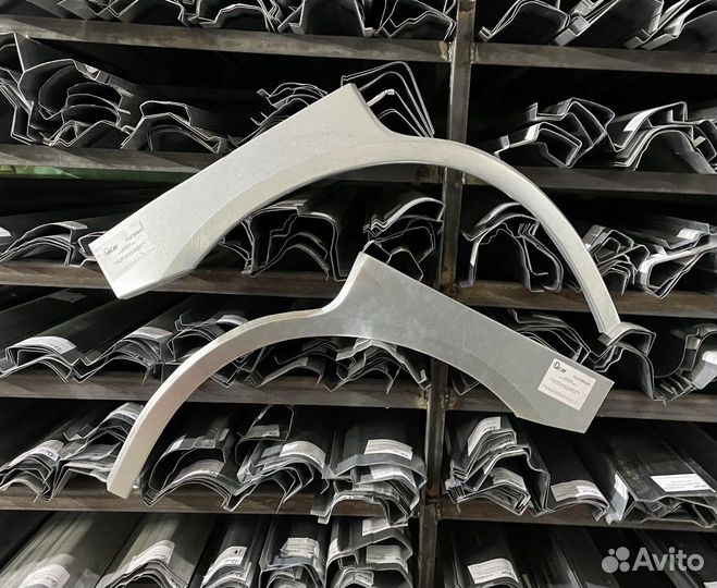 Арка левая Chrysler 300C 2004-2010 Combi