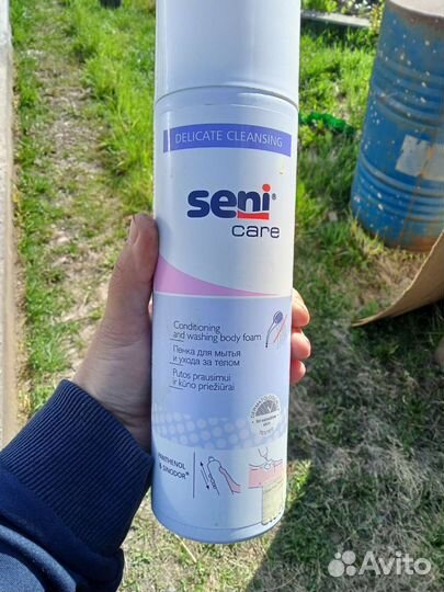 Пенка для мытья и ухода за телом seni
