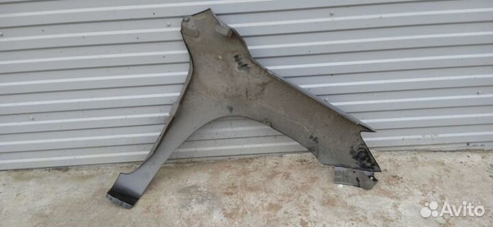 Крыло переднее левое Toyota Rav-4 2005-2010