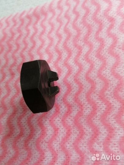 Гайка крепления ведущей звёздочки мотоцикл