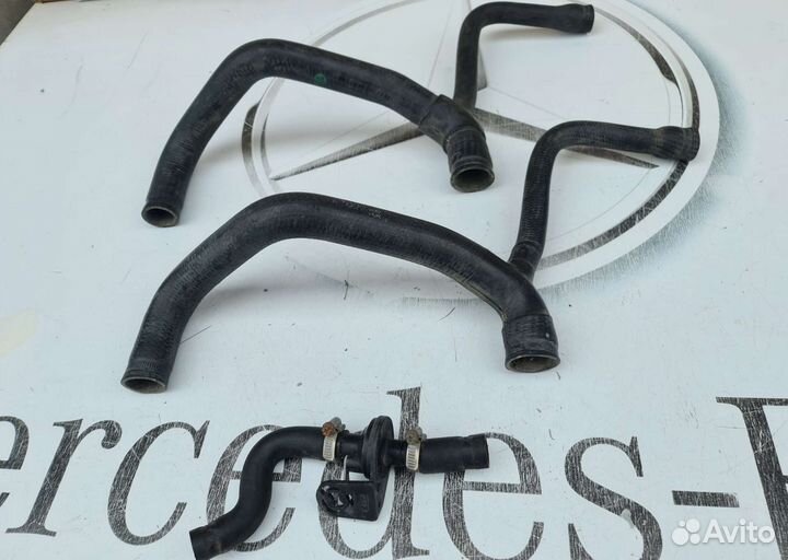 Патрубок радиатора нижний Mercedes W201 M102