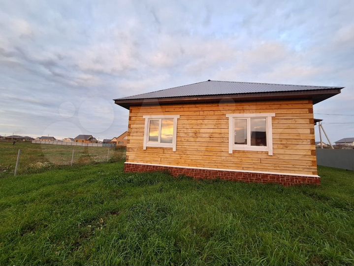 Коттедж 73 м² на участке 9 сот.