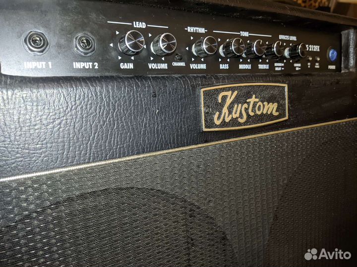 Гитарный комбоусилитель на две гитары