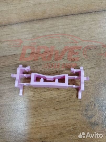 Фиксатор молдинга Mitsubishi ASX/ Galant/ Lancer